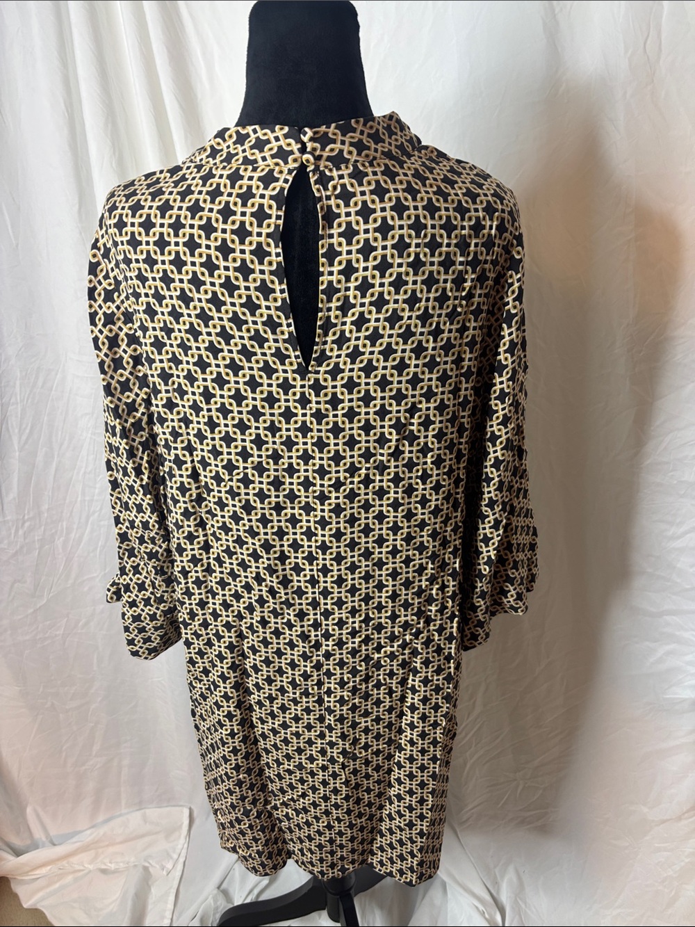 H&M Black and Cream Geometric Link-Pattern Midi Dress - Picture 5 of 9